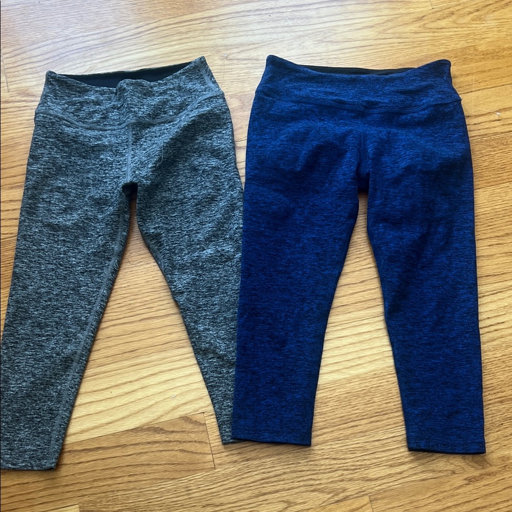 Beyond Yoga womens Charcoal and Navy capri yoga Leggings small soft